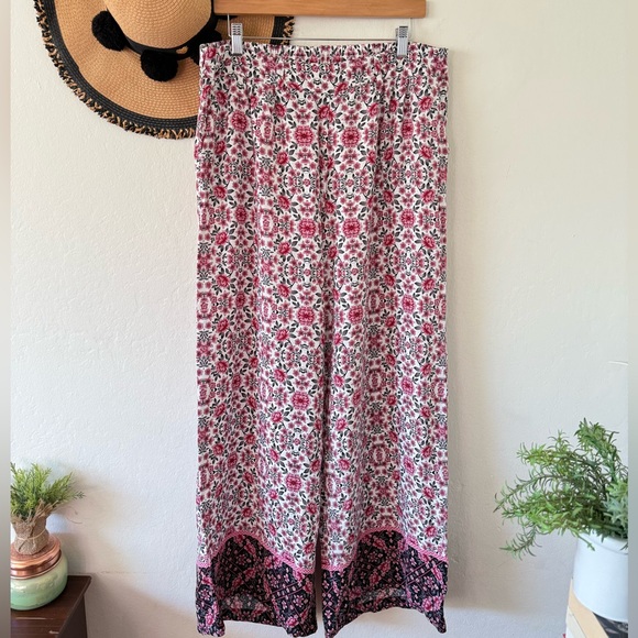 Torrid Pink Floral Print Wide Leg Pants Boho Flowy Size 1X - Picture 6 of 11